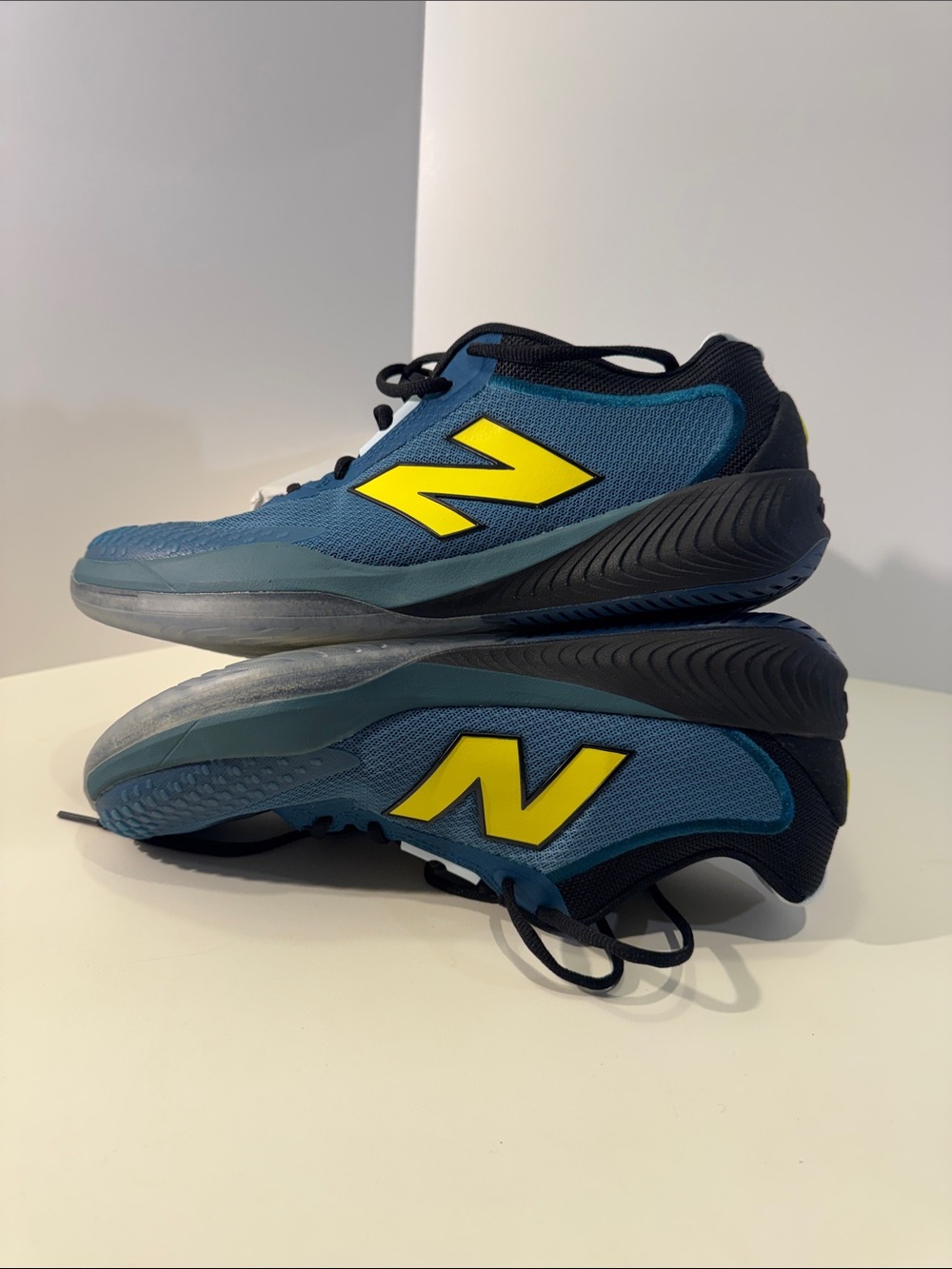 New Balance FuelCell 996v6 Tennis Shoes Blue Yellow Men’s 10.5 new/return pair